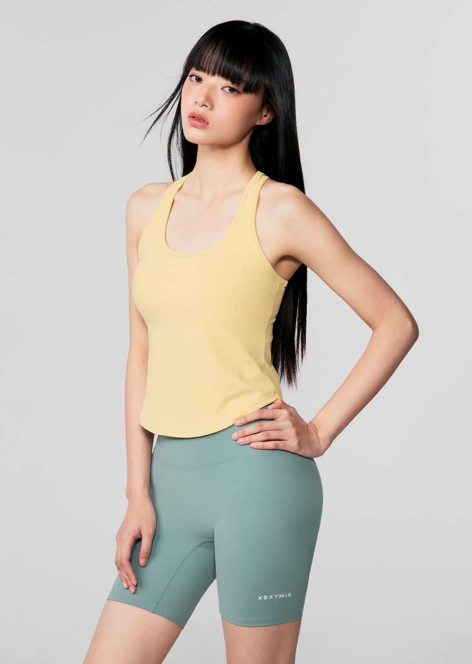 [SET] XELLA Light Round Sleeveless & Black label 360N leggings 3.5