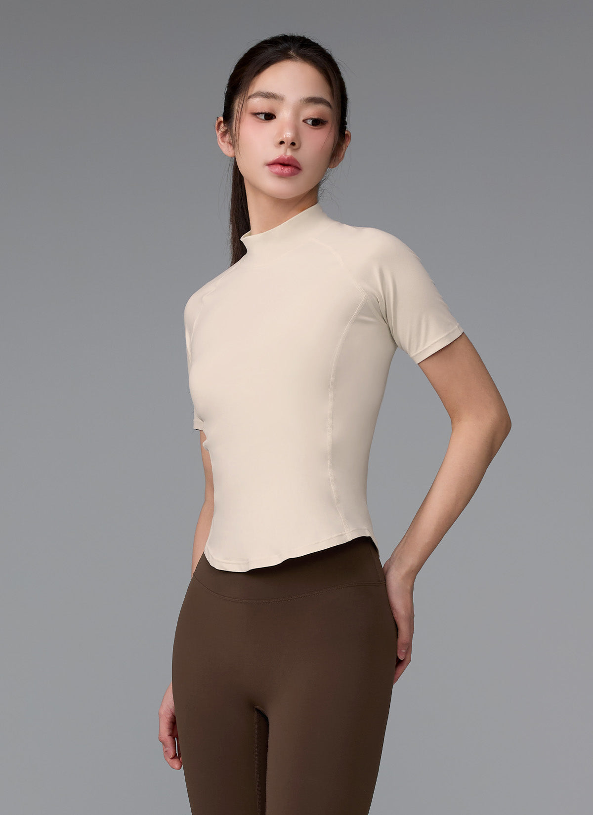 Peach-Like Mock Neck Short Sleeve