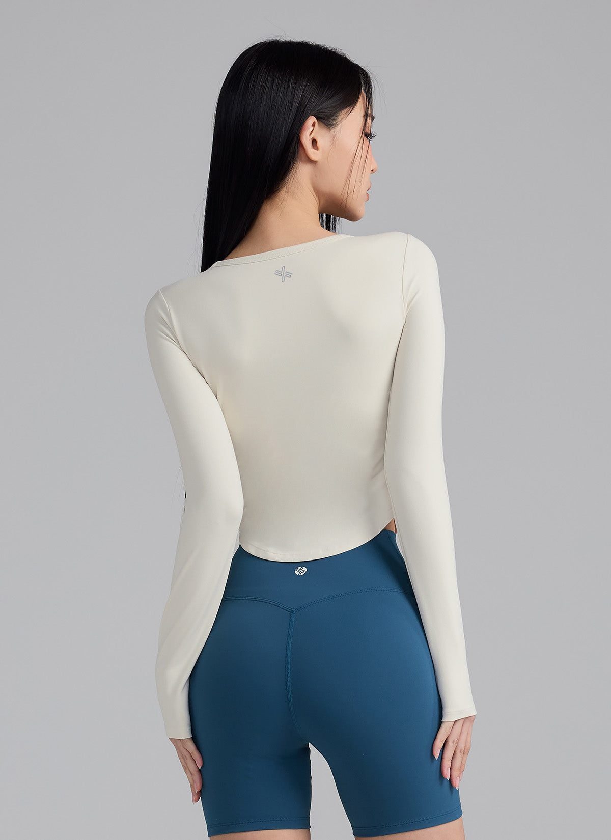 All-in-One In-Pad Cropped Long Sleeve