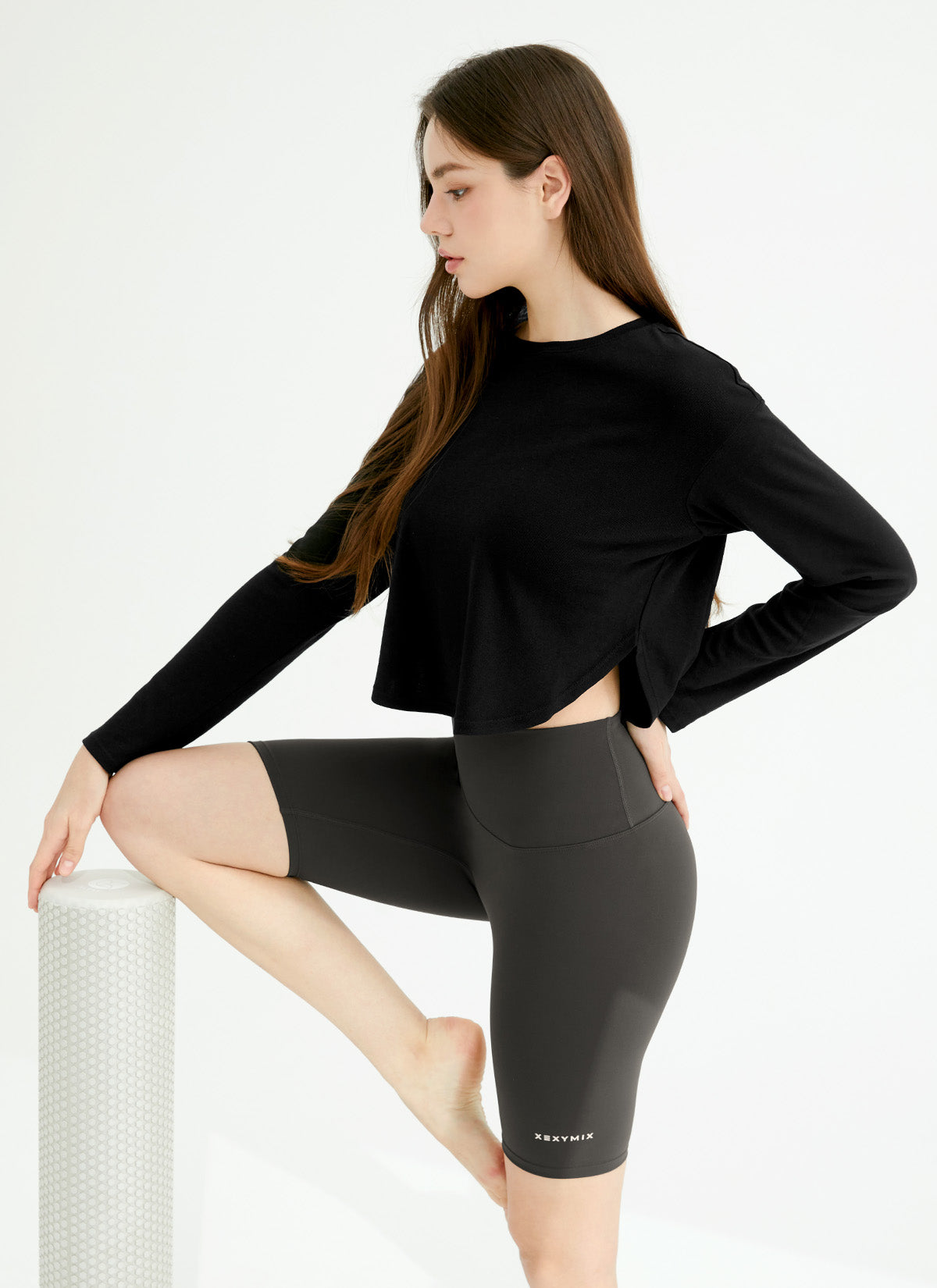 Easy Round Cropped Long Sleeve
