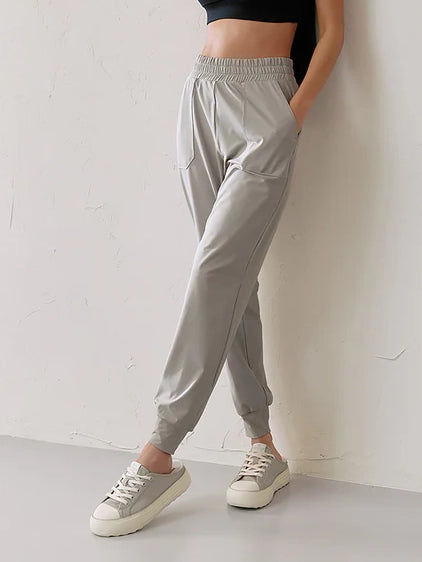 Medium Feather In-Band Jogger Pants