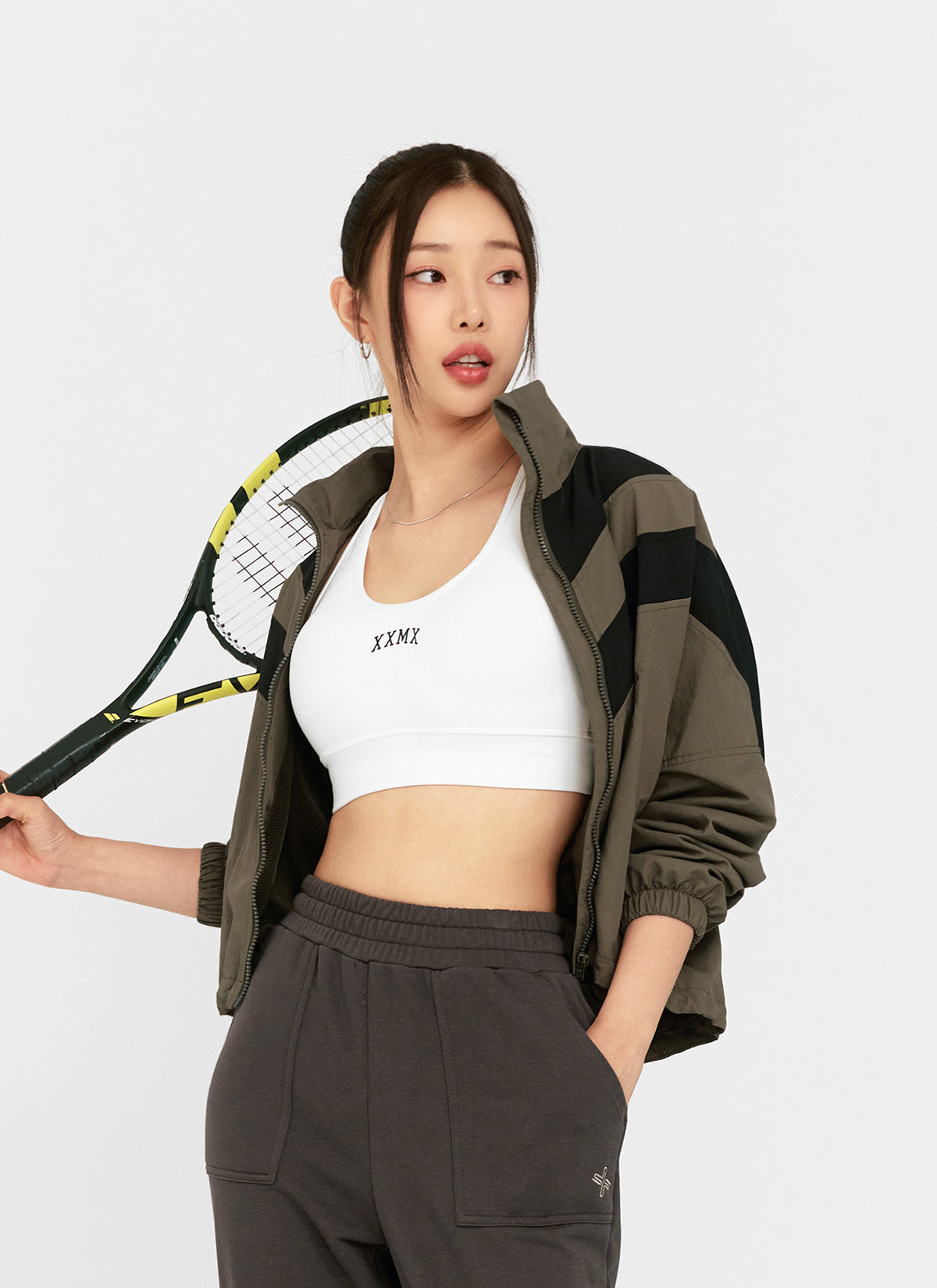 Loose Fit V Line Windbreaker