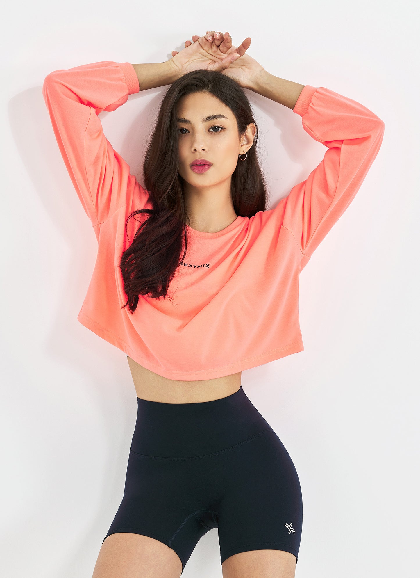 Loose Fit Cropped Long Sleeve