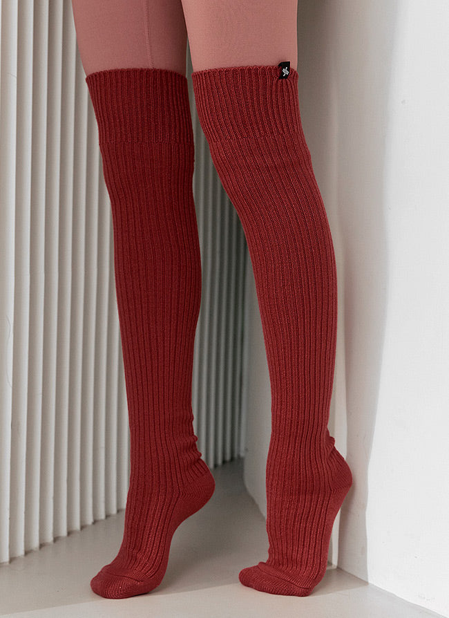 Knitting Knee High Socks