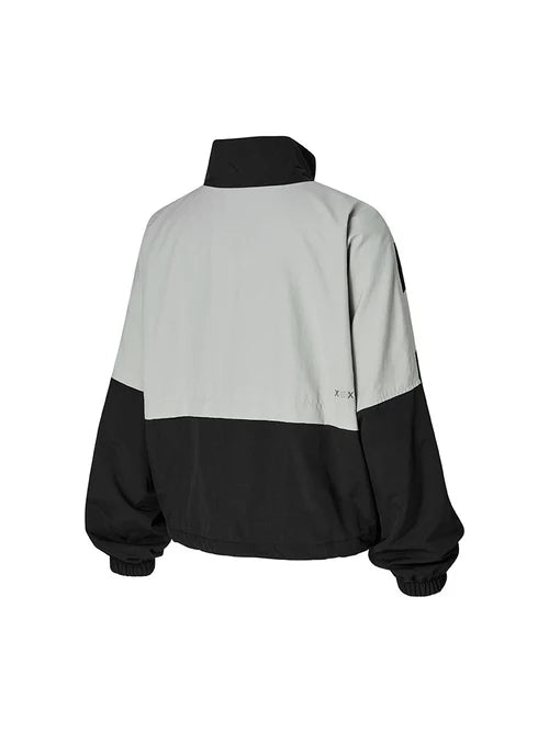 Loose Fit V Line Windbreaker