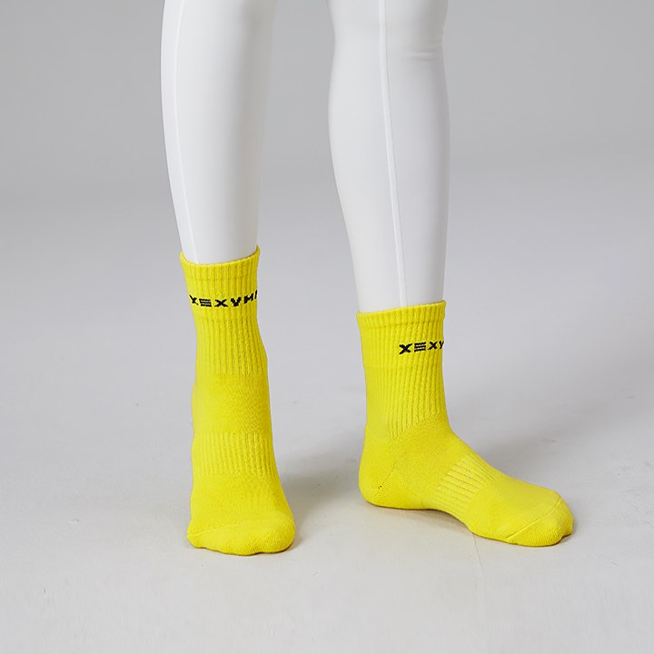 Lettering Socks_Yellow