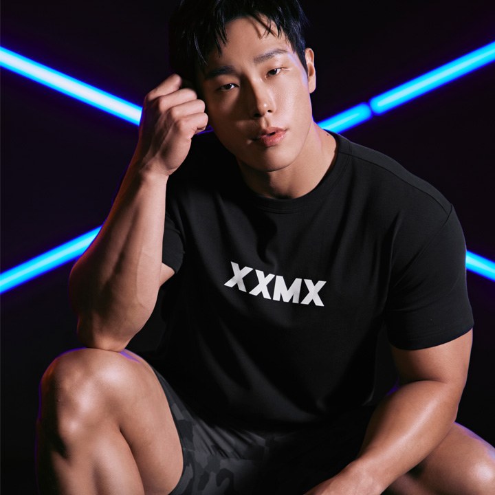 Muscle Fit Dual Light Short Sleeve_Black