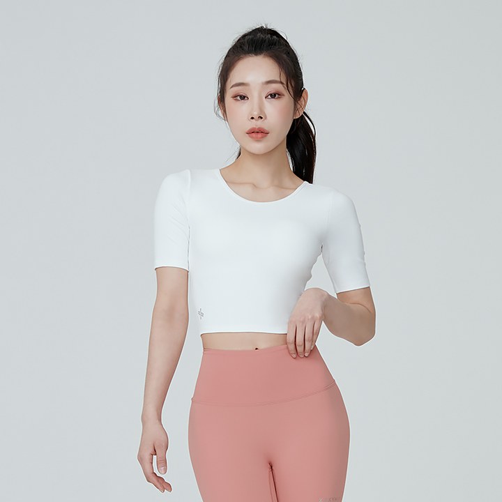 Middle Sleeve Crop Top_Ivory
