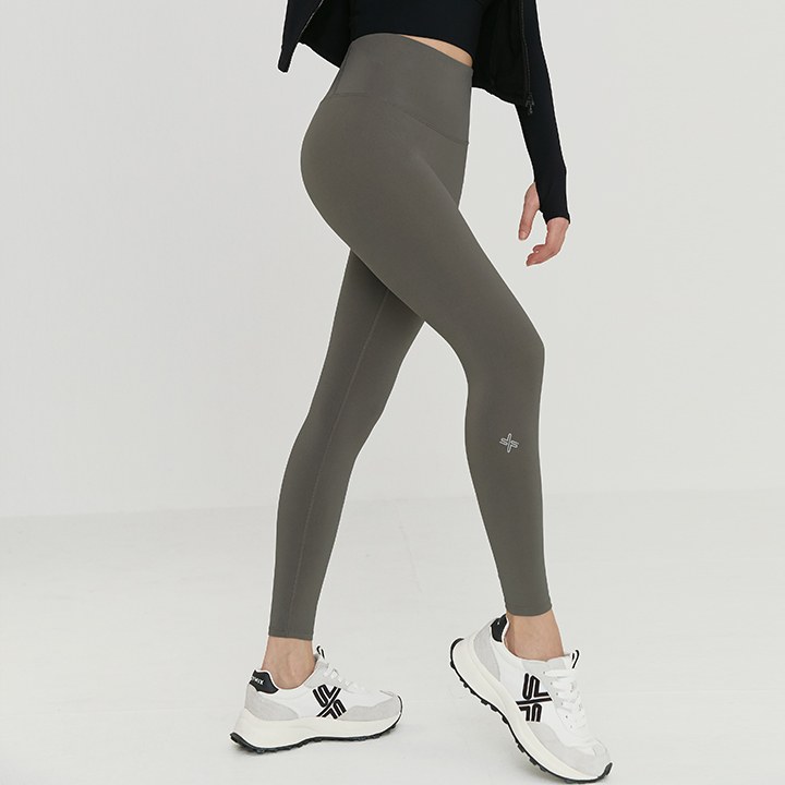 XEXYMIX Uptension Leggings in Expresso, Women's Fashion, Activewear on  Carousell
